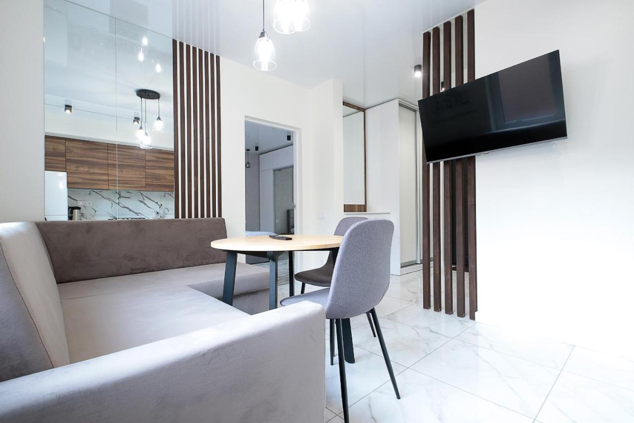דירות Luxury Nest Lviv Center מראה חיצוני תמונה