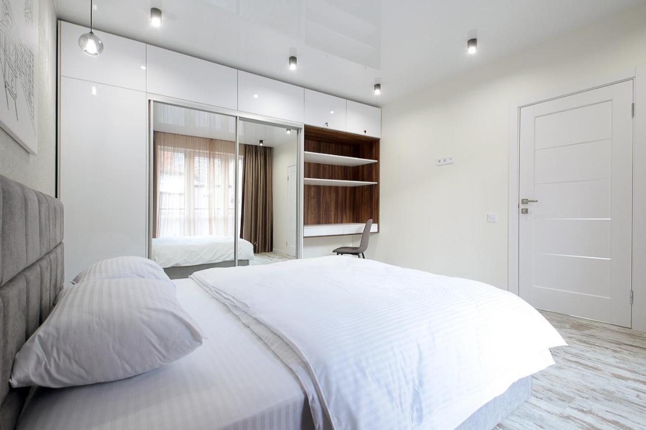 דירות Luxury Nest Lviv Center מראה חיצוני תמונה